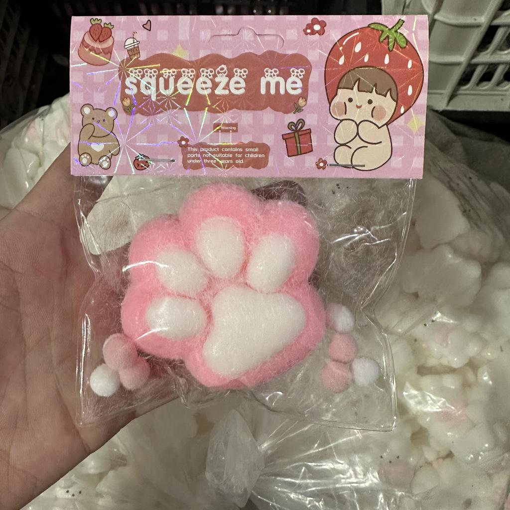 Jumbo Cat Claw Squishy: Stress-Relief Silicone Toy with Slow Rebound