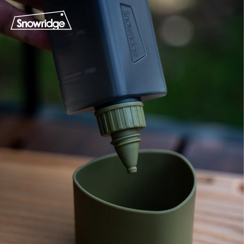 Outdoor 3-in-1 Seasoning Squeeze Bottle