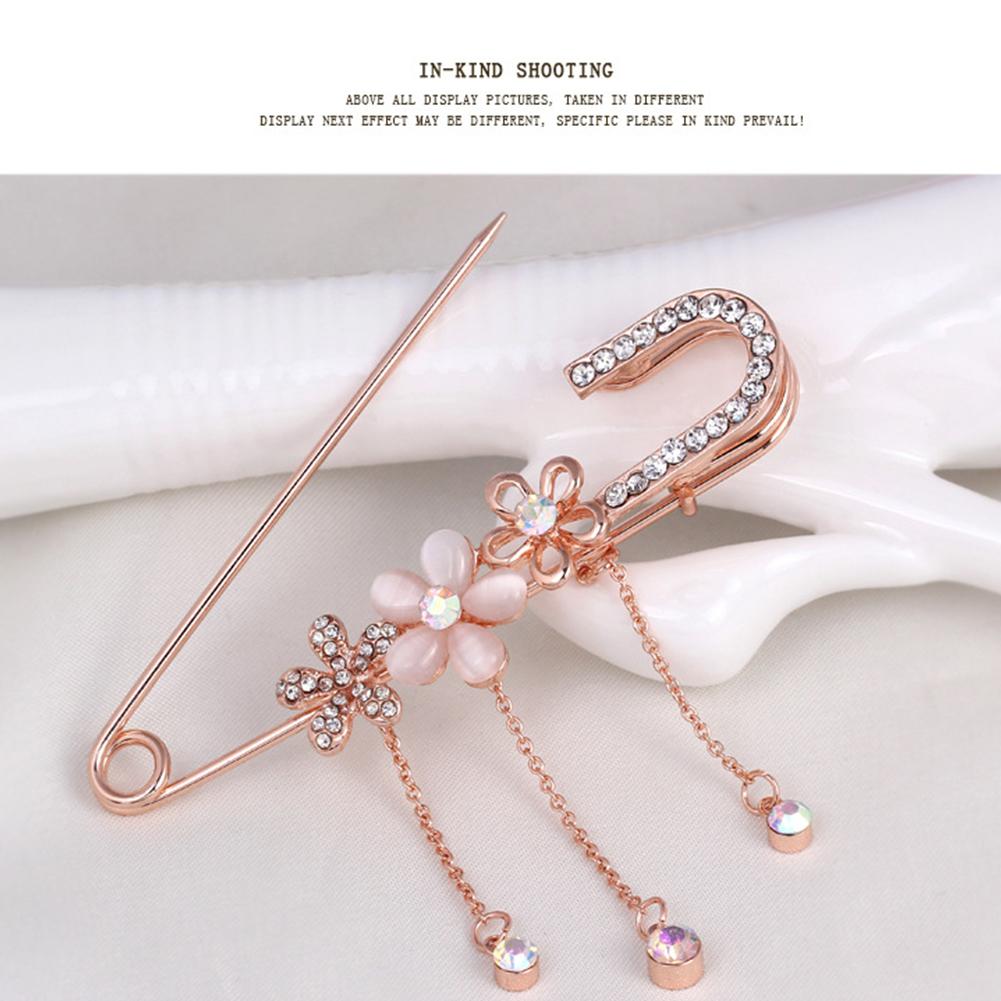 Women Lady Fashion Sweet Flower Brooch Scarves Buckle Jewelry Clothing Accessories