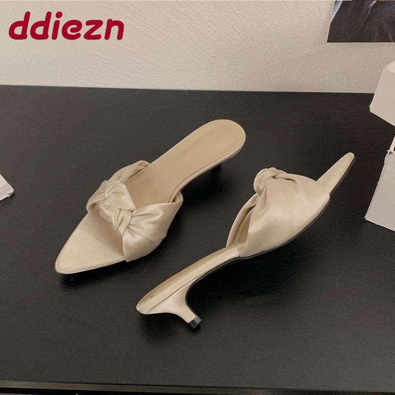 Fashion Fashion Pointed Toe Women Low Heel Slippers Summer Female Slides Sandals Butterfly-Knot Ladies Heeled Slippers Shoes Pumps