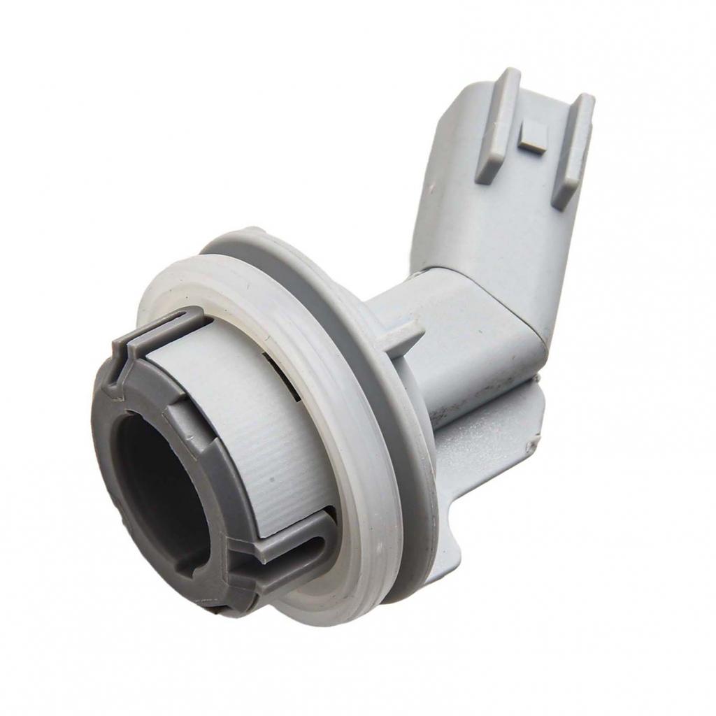 Для оптимальной посадки патрона лампы заднего указателя поворота, разработанного для моделей Ford Focus