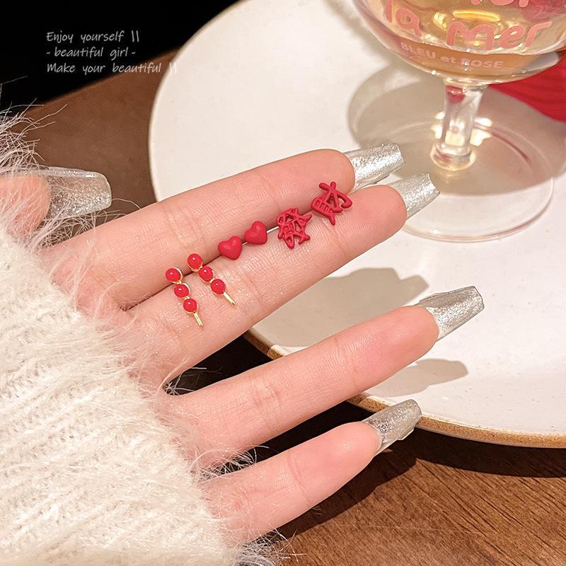 Серьги-иглы из серебра 925 пробы с красным жемчугом — модный праздничный дизайн для женщин