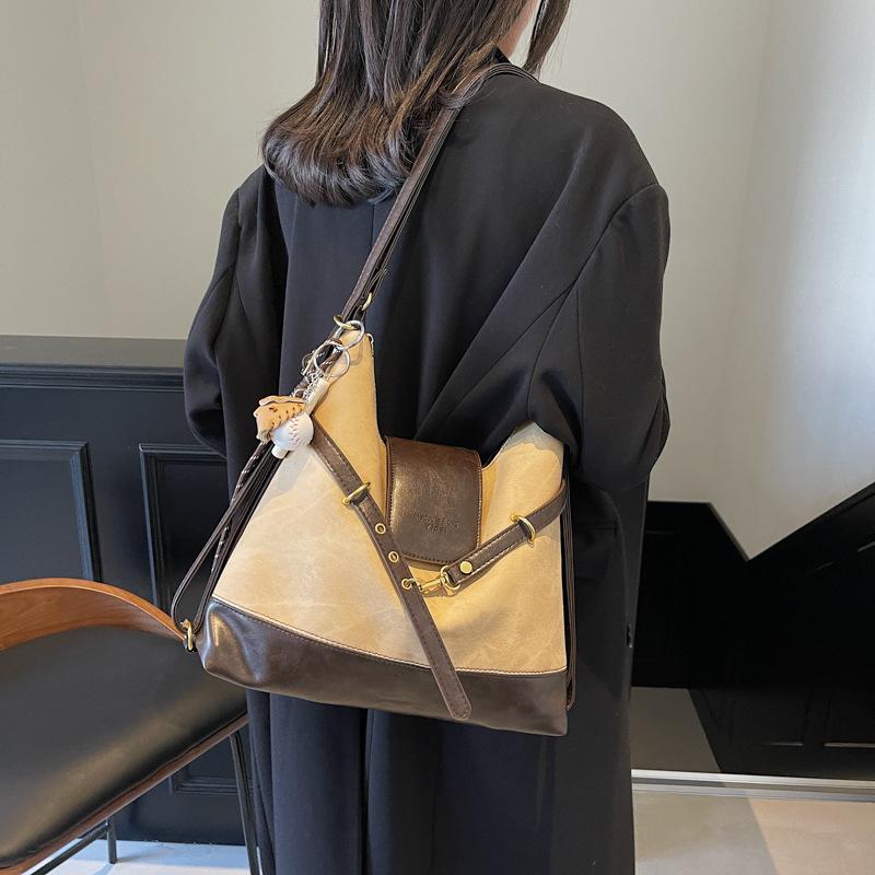 Ретро сумка-мессенджер контрастного цвета большой вместимости для通勤, женская, новая коллекция осень-зима 2025, на плечо, кроссбоди, многофункциональный рюкзак