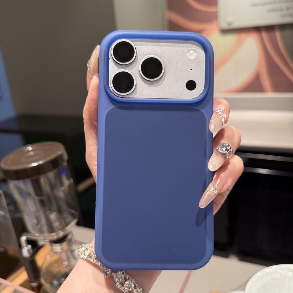Силиконовый чехол Apple 17 Pro Max: Большое отверстие, Матовые кнопки AI, Подходит для iPhone 16