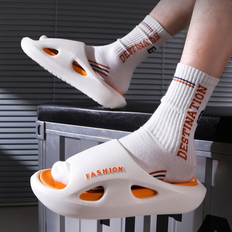 Мужская летняя верхняя одежда в тапочках 2025 Новые домашние домашние нескользящие классные тапочки на толстой подошве