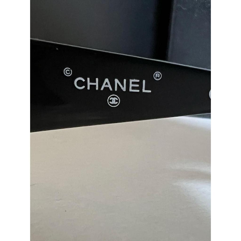 Б/у солнцезащитные очки CHANEL