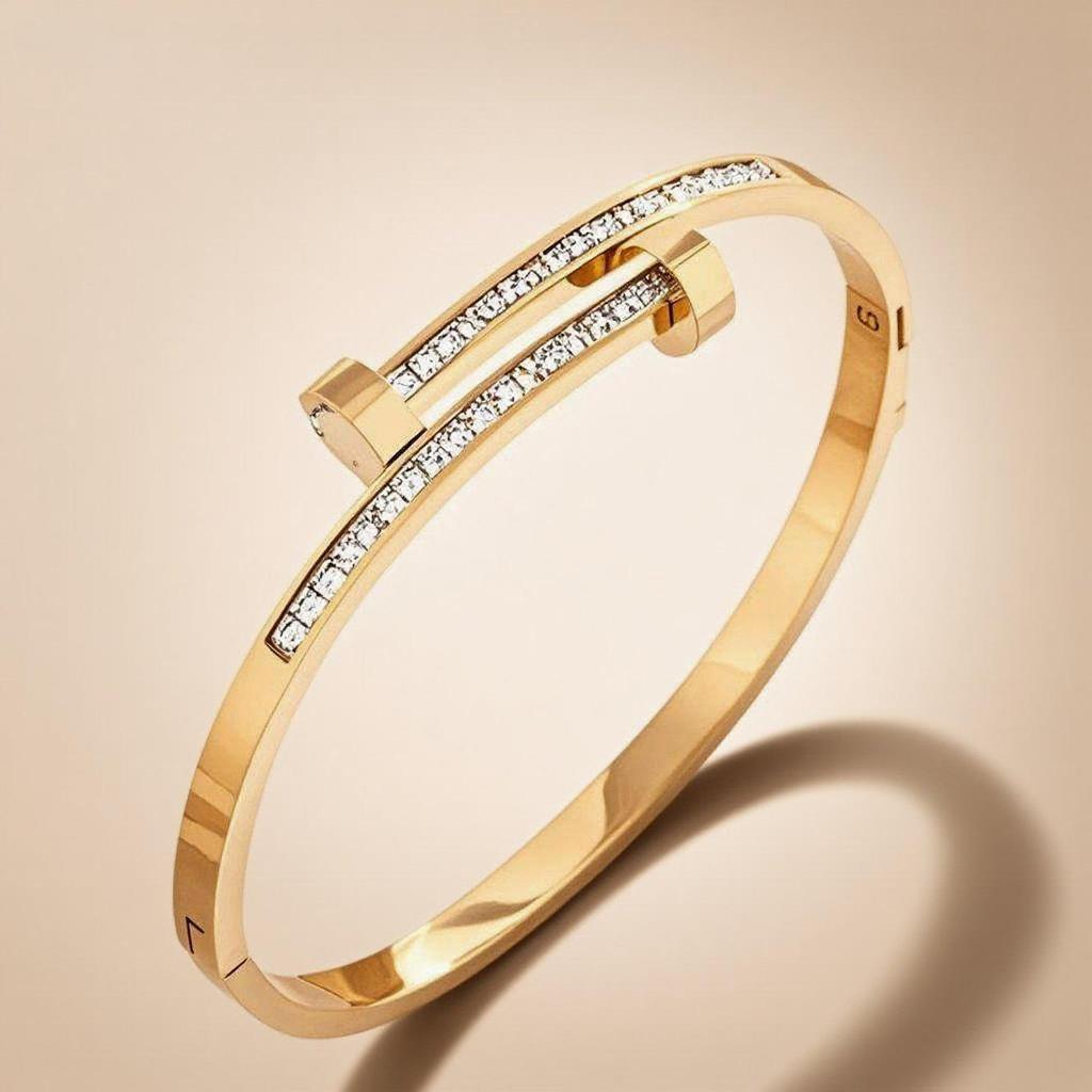 European and American Titanium Steel Nail Bracelet with Diamond Inlay - Colorfast, Versatile, Stainless Steel Wristband