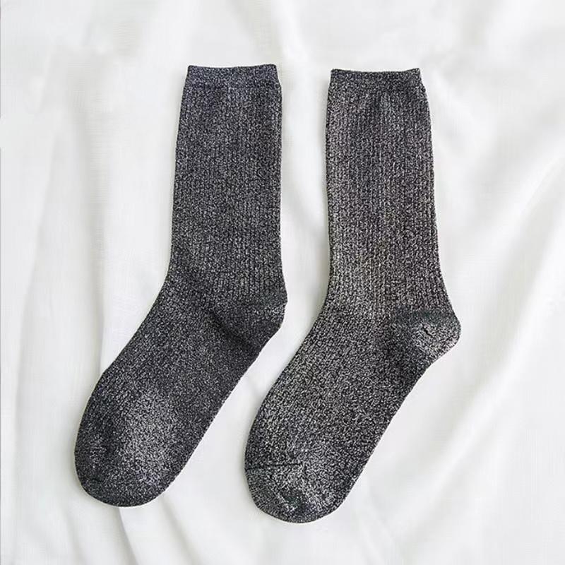 Модные сексуальные блестящие носки в корейском стиле, носки из шелка золотого и серебряного цветов, роскошный дизайн, высококачественные женские носки