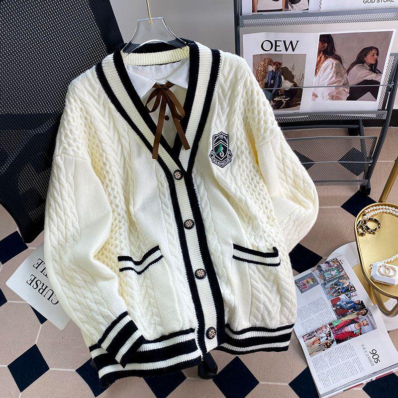 Женский вязаный кардиган средней длины в студенческом стиле - Коллекция Осень/Зима 2025