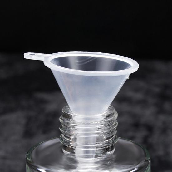 Бутылка для распыления масла. Прозрачный кухонный инвентарь. Многоразовый пресс. Тип распылителя масла. Пустая бутылка. Практичная многоцелевая гладкая поверхность.