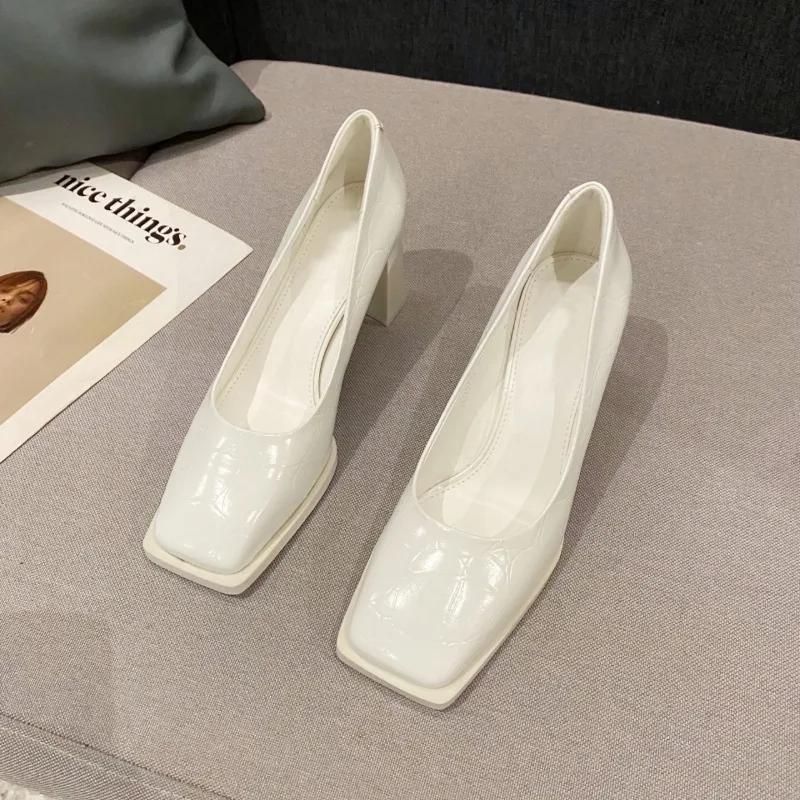 Temperament Retro Thick-Heeled Single Shoes Shallow Mouth Square Toe Small Leather Shoes Brown Platform Party Dress Ladies Pumps