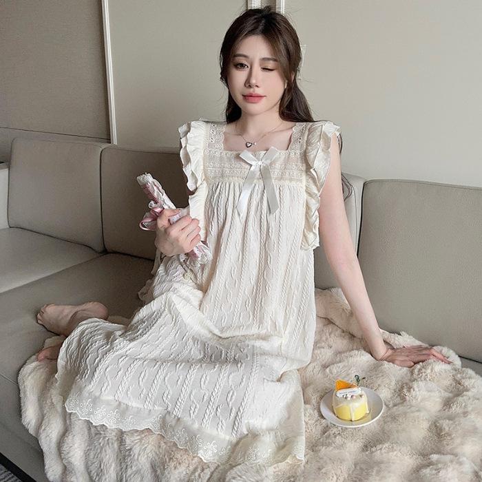 Милая женская летняя ночная рубашка с милыми рукавами-грибками, стиль «принцесса», средней длины и свободного кроя, подходит для ношения в помещении и на улице.