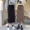 2024 Осень/Зима Французский стиль Хепберн Черная Юбка Миди А-силуэта с высокой талией и драпированным боковым разрезом