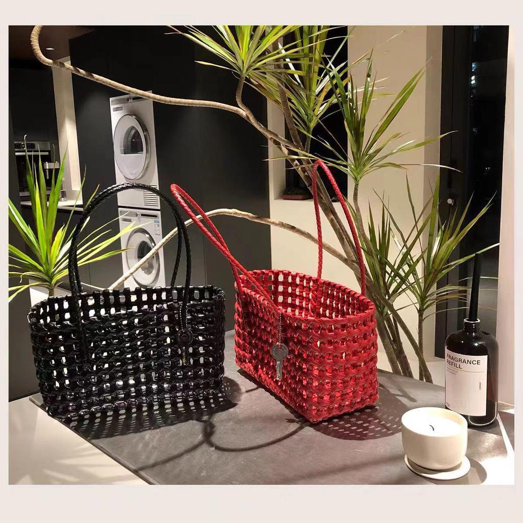 Корейская ажурная плетеная пляжная сумка с брелоком для ключей