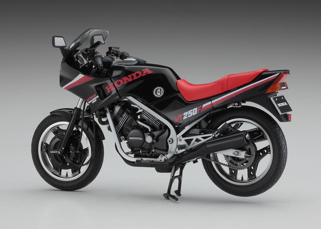Hasegawa Honda VT250F 1984 Black Color Plastic Model Kit 21755 1/12 (MC08)