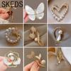 SKEDS Изящная Брошь-Булавка с Кристаллами и Жемчугом в Форме Цветка Лилии для Женщин и Девочек Изысканная Модная Элегантная Стразы Креативные Значки