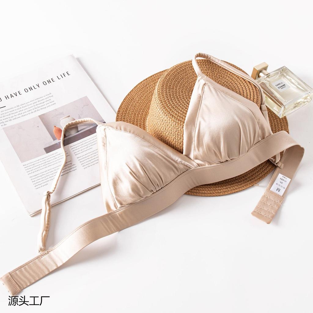 Triangle cup bra, skin-friendly and comfortable mulberry silk, no steel ring smooth surface