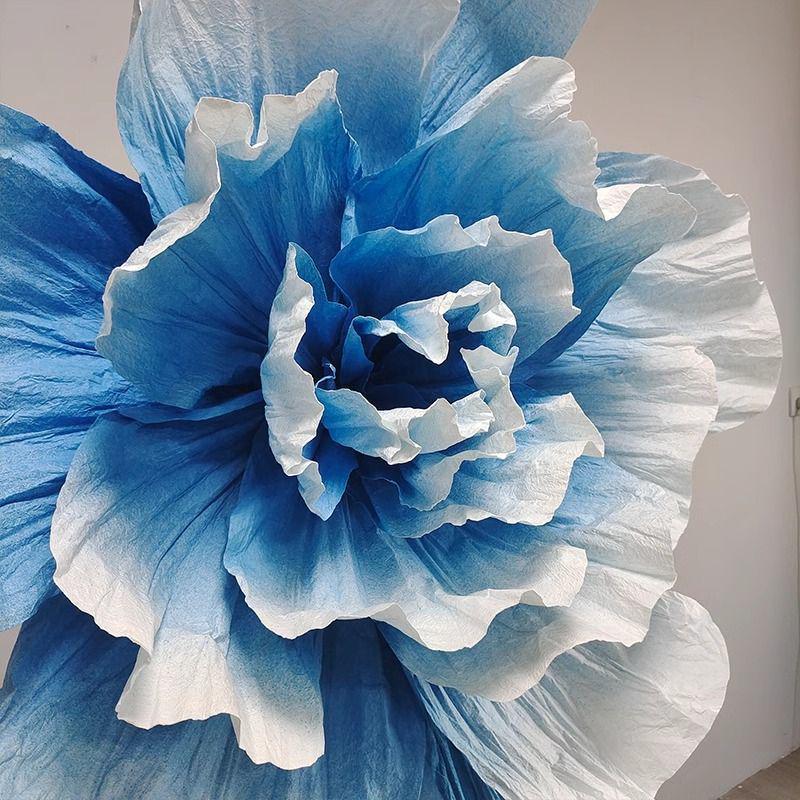 Большое свадебное бумажное цветочное украшение - Плиссированные пластиковые цветы для фона отеля, Гигантские бумажные цветы для фотосессии, Готовое изделие