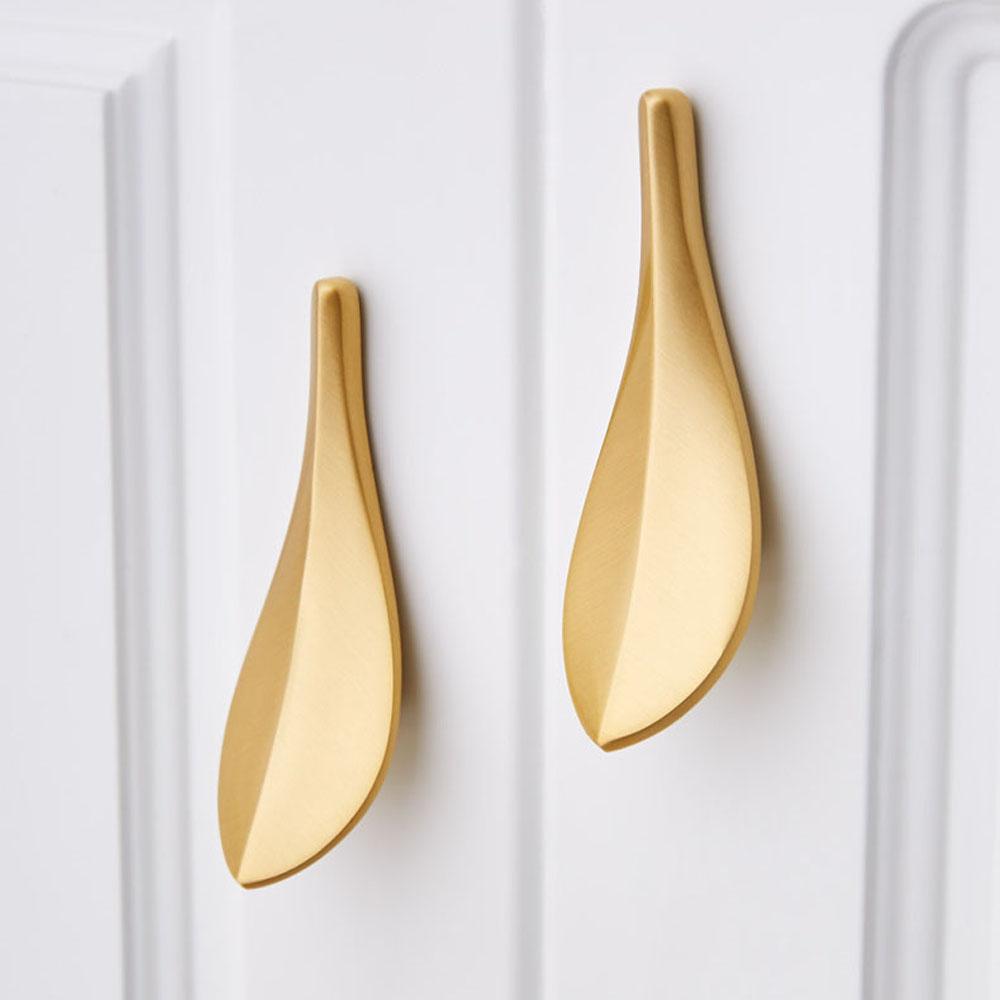 Style Wardrobe Cupboard Closet Leaf Shaped Door Knob Pull handle Furniture Hardware Drawer Handles