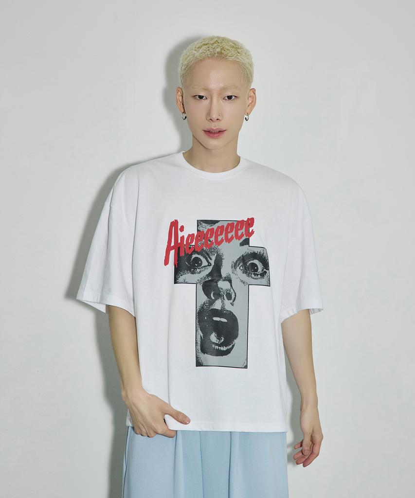SCALLYWAG Vintage Crossbody Oversized T-Shirt [White]