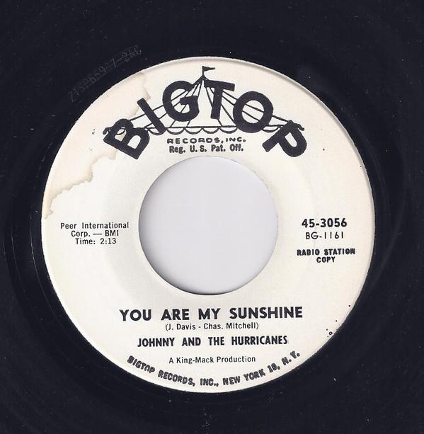 7-дюймовая пластинка JOHNNY & THE HURRICANES - You Are My Sunshine 453056 Bigtop 1960 США Рок Б/У