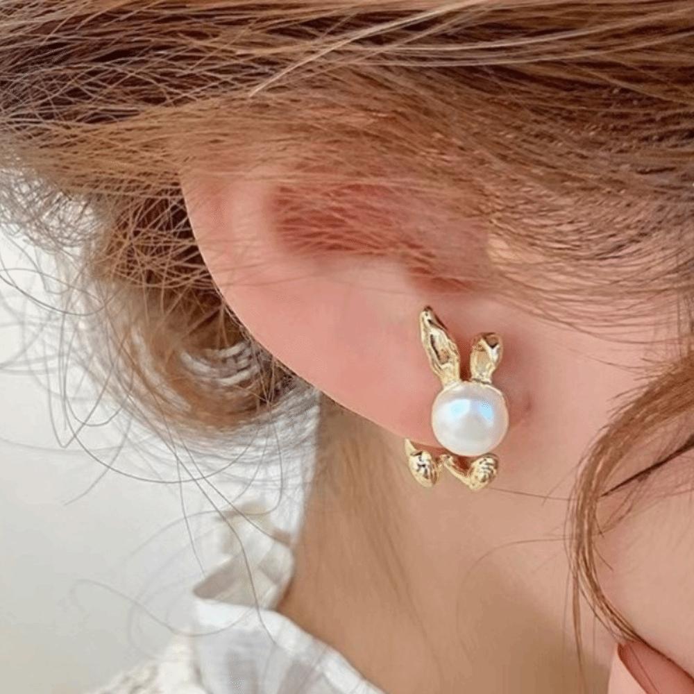 Cute Rabbit Ear Studs Sweet Ladies Pearl Earrings Exquisite Rabbit Earrings Spring Summer
