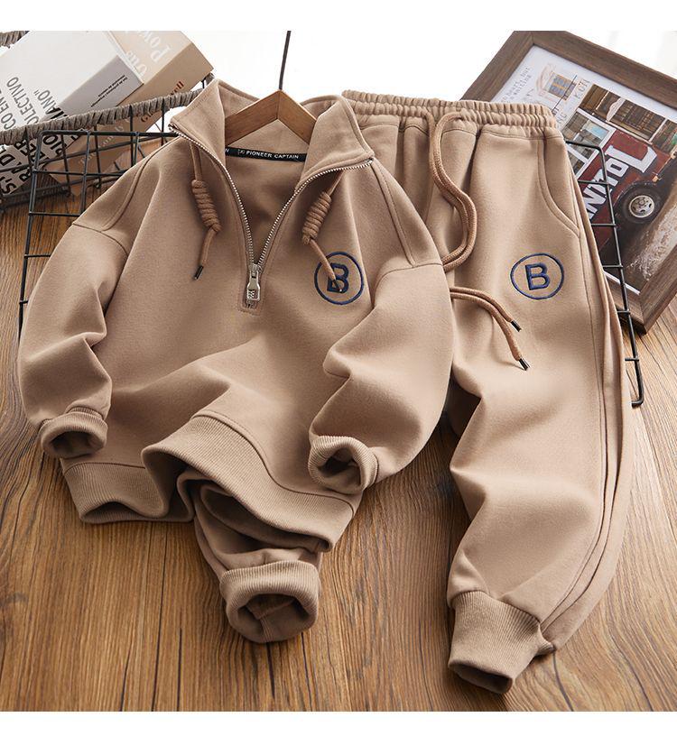 Стильный спортивный костюм-толстовка для мальчиков 2023 года – осенне-весенняя коллекция для детей