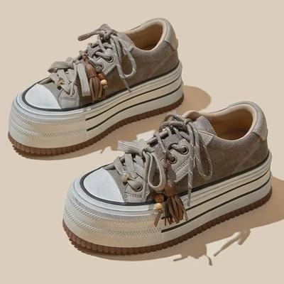 Модные высококачественные дерматологические кроссовки на шнуровке с толстой подошвой, женские удобные повседневные балетки, модные туфли для скейтборда с кисточками и драгоценными камнями