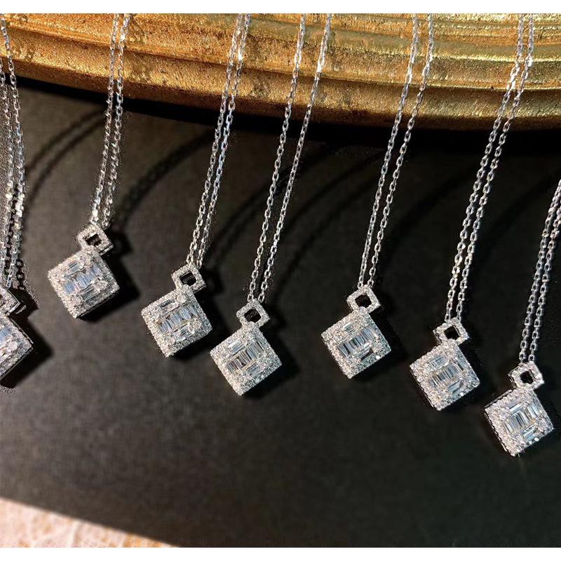 Ожерелье из квадратного циркония с микроукрашением