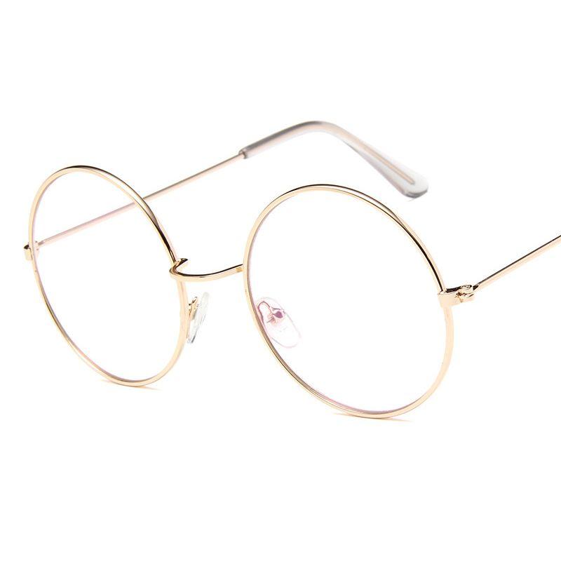 Мягкий и теплый костюм Санта-Клауса, идеально подходящий для праздничных вечеринок и рождественских посиделок