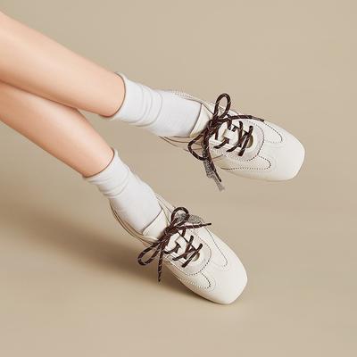 Женская обувь Dexun 2025 новая осень и зима эффектные кроссовки Форреста Гампа повседневная спортивная маленькая белая обувь увеличивает рост и стройнит