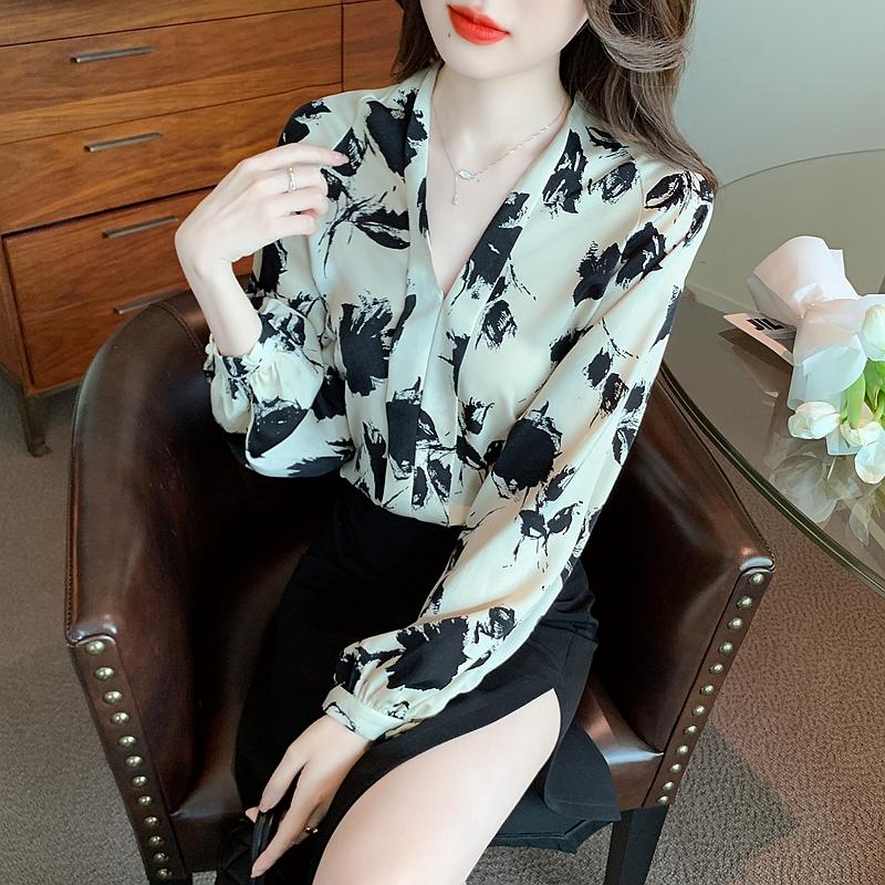 Осенняя мода 2024 года, шифоновая блузка с длинным рукавом и V-образным вырезом для офиса, женская рубашка с принтом, женские топы, блузки, рубашки J498
