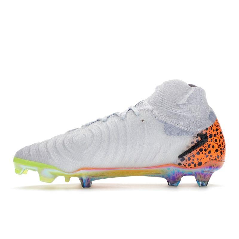 Nike Кроссовки мужские Phantom Luna 2 Elite FG Electric Pack белые многоцветные FN8002-900