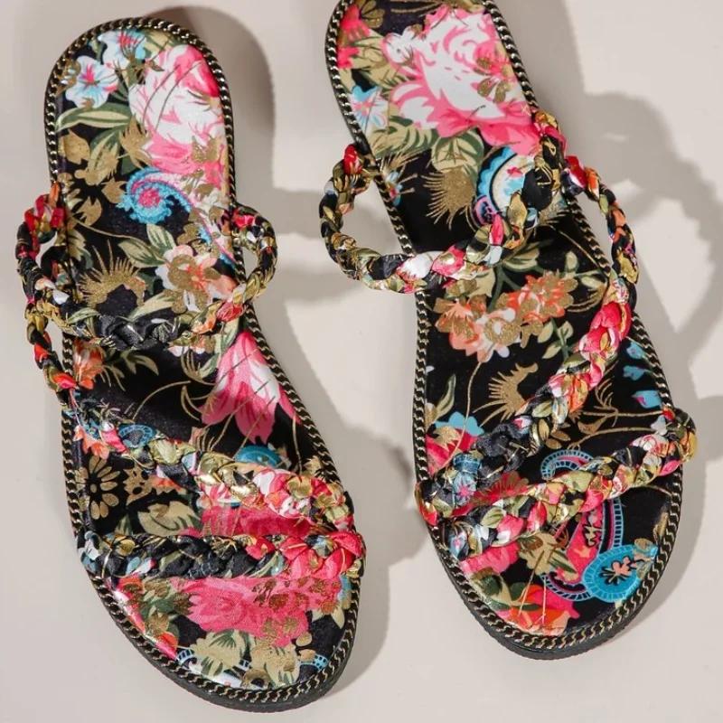 Модные женские тапочки на плоской подошве с принтом 2024 года, новые популярные летние пляжные тапочки большого размера, повседневные тапочки с круглым носком