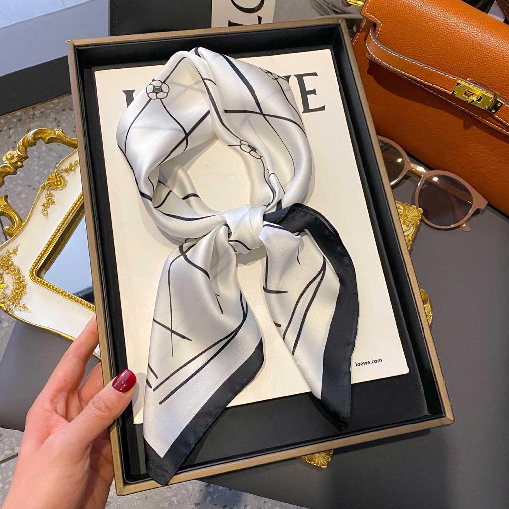Zhang Ruonan Silk Scarf: Women's 2025 Spring/Summer Retro Neck Tie Accessory - High-End Small Square Neckerchief