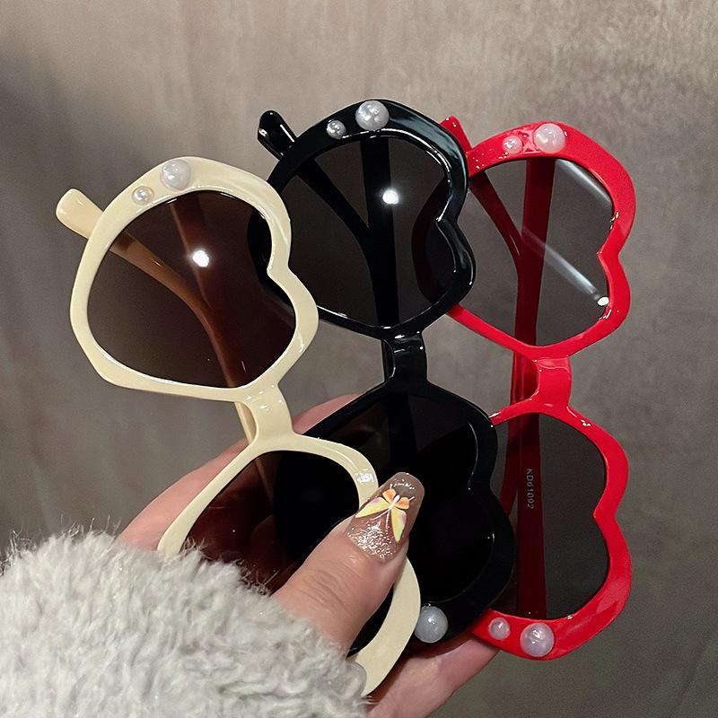 Classic Pearl Heart Childrens Sunglasse For Girls Red Plastic Pink Mirror Glasses Vintage Anti-Reflective Sun Glasses Uv400
