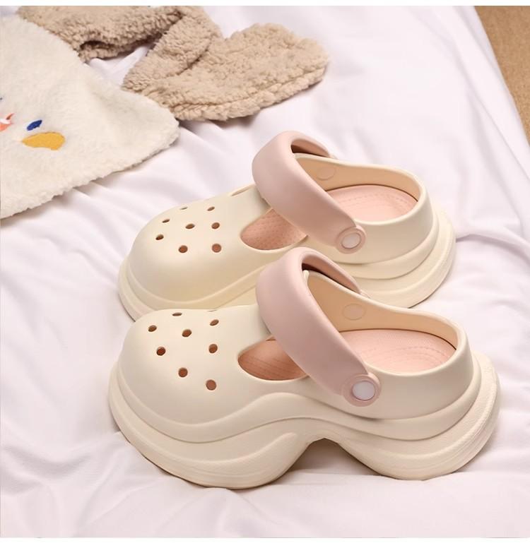 Туфли с дырочками на толстой подошве для женщин, для маленьких людей, чтобы увеличить высоту приморской пляжной обуви, одна педаль, крутые тапочки с головкой-мешком для женщин летом