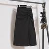 Женская высококачественная черная юбка с разрезом — средняя длина, высокая талия, облегающий крой на весну и осень 2024 г.