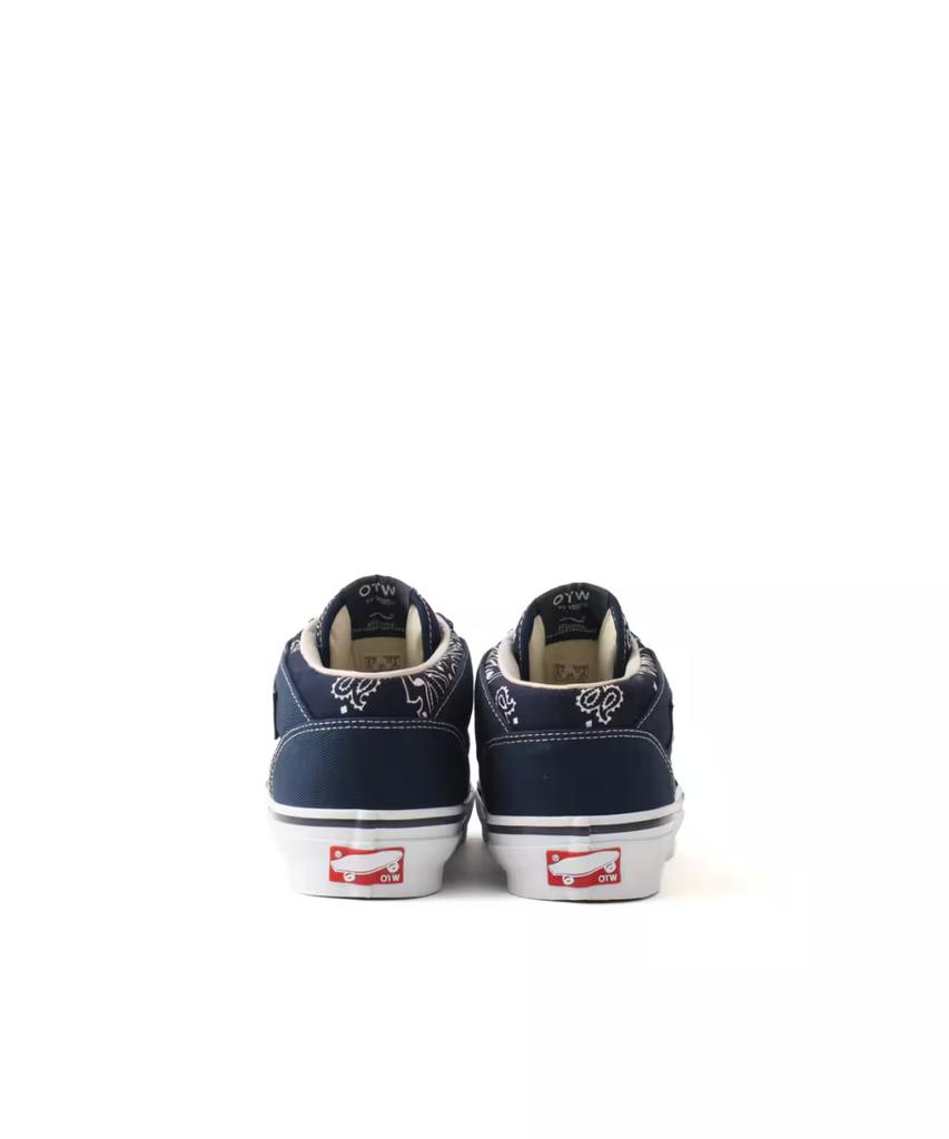VN000EFYCQ8 Vans OTW HALF CAB 33 "BEDWIN & THE HB'S БАНДАНА"