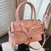 2025 New American Retro Niche Design Simple Commuter Shoulder Crossbody Bag Trendy Fashion Handbag