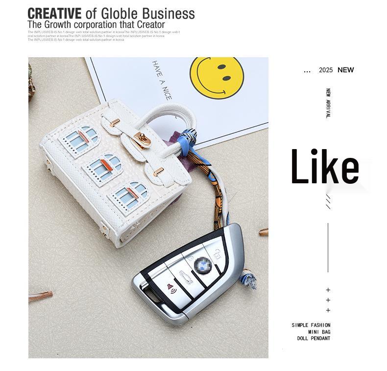 Stylish Mini House Keychain: Platinum Window Coin Purse & Earphone Holder