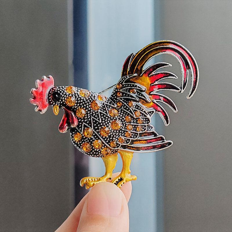 Manufacturer direct sales personalized retro rooster brooch animal cartoon brooch wholesale versatile clothing brooch