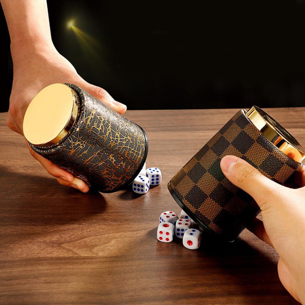 Контейнер для встряхивания кубиков с набором из 6 кубиков для настольной игры, чашка для кубиков из искусственной кожи, прочная, удобная для рук