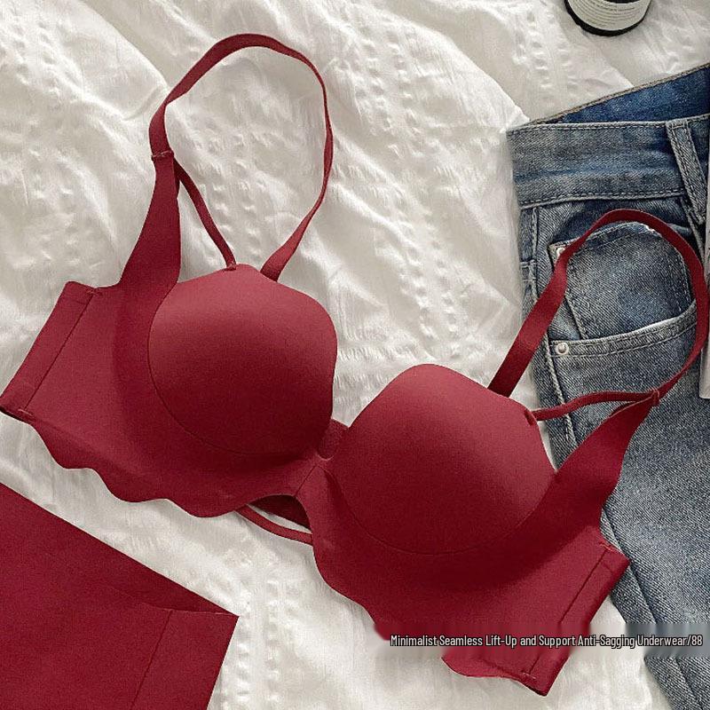 2023 Бесшовный бюстгальтер с чашками-лепестками: Подчеркивает маленькую грудь благодаря поддержке на косточках