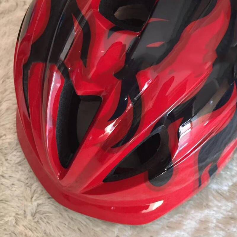 Kids Helmet Adjustable Size PVC Shell EPS Foam Shock Absorption Child Safety Helmet for Cycling Skateboard Black Red