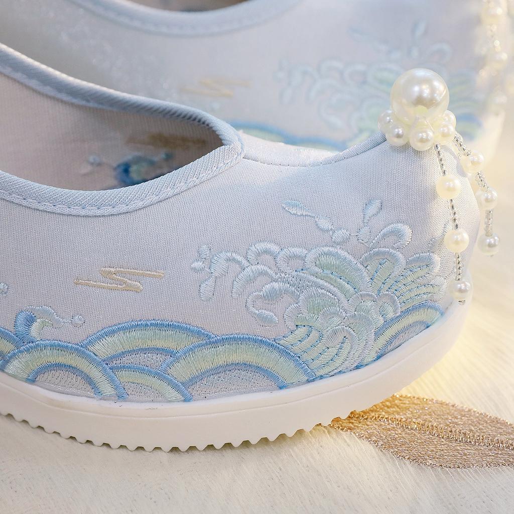 Embroidered Shoes Hanfu Shoes Han Element Ancient Cloth Shoes The Inner Height of The Shoes Increases By 6cm