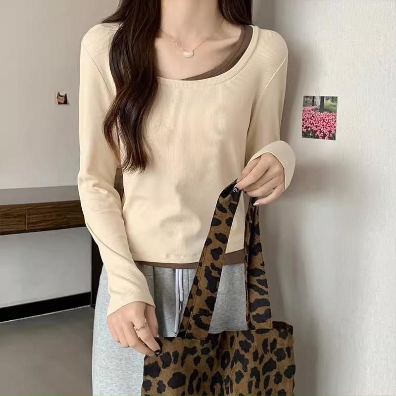 Квадратный воротник, правое плечо, футболка с длинными рукавами, женская рубашка-низ, осенний дизайн, имитация двух частей, контрастный цвет, укороченный крой, утягивающий