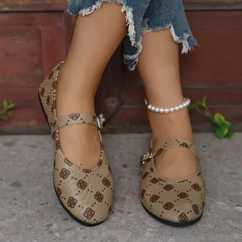 Новые женские удобные плоские туфли с круглым носком и пряжкой для ходьбы, модные весенне-осенние повседневные мокасины с принтом