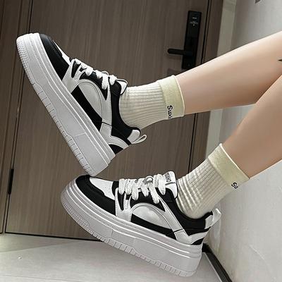 Универсальные, легкие, повседневные и простые японские туфли на платформе для студентов, белые туфли для женщин, новые летние туфли 2025 года, увеличивающие рост, популярные туфли для сноуборда