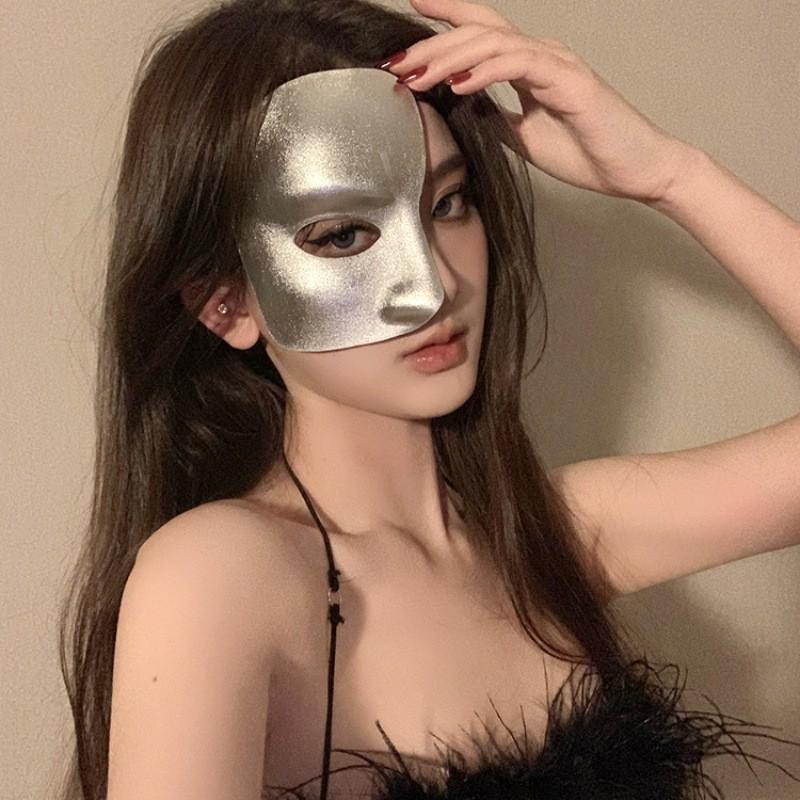 Сексуальная кружевная полумаска с перьями - аксессуар для макияжа на Хэллоуин и маскарада